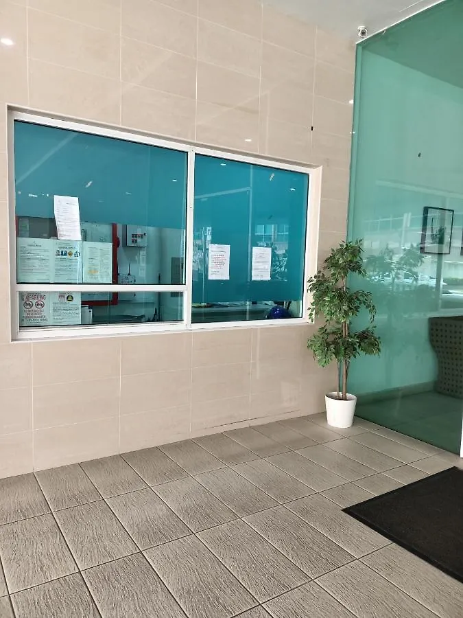 Pinnacle Tower Johor Bahru 3 Bed 2 Bath 0*,
